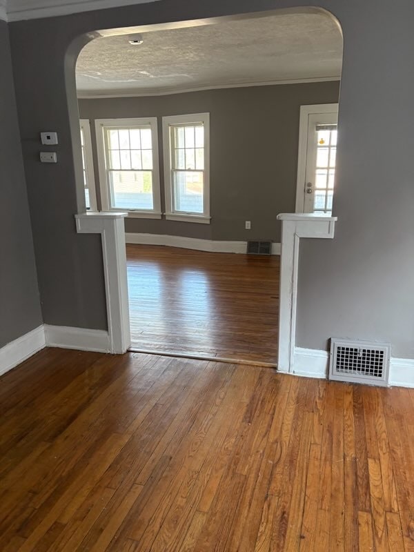 Building Photo - 4747 E 88th St