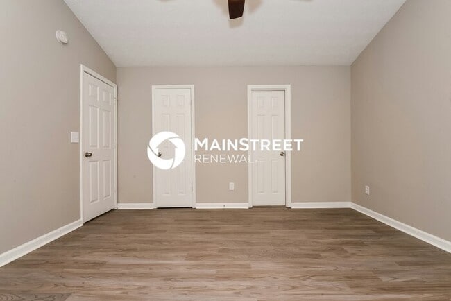 Building Photo - 3 Bedroom Pet-Friendly Home in Rex, GA with Main Street Renewal