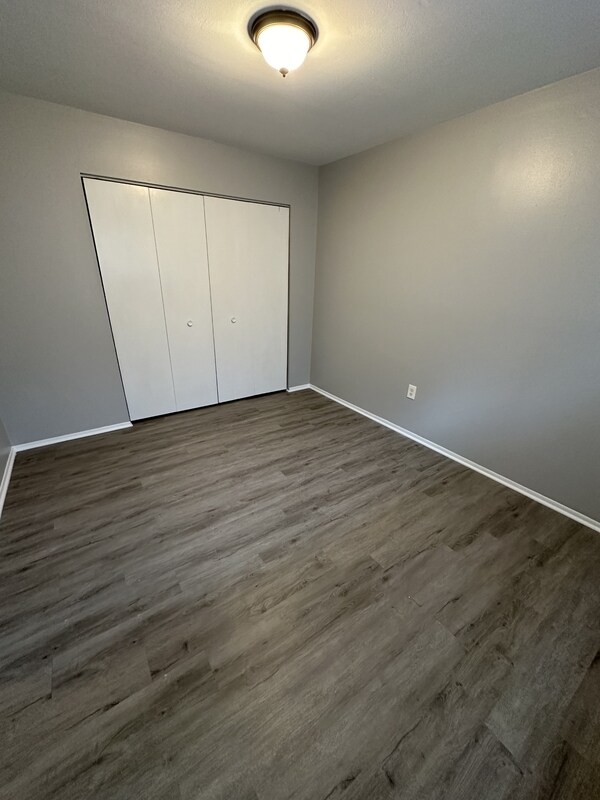 Building Photo - 4059 Longtin Ave