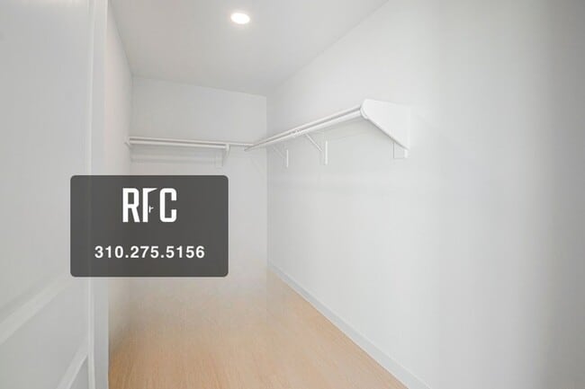 Building Photo - Welcome to the Gramercy