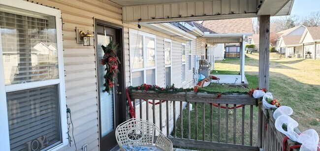 Building Photo - 119 Woodland Dr N