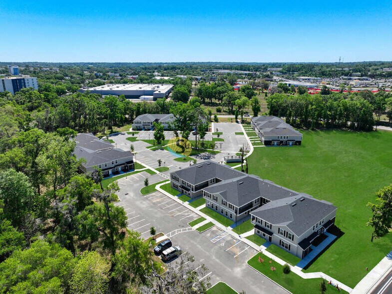 Building Photo - 3821 SW 43rd Ct