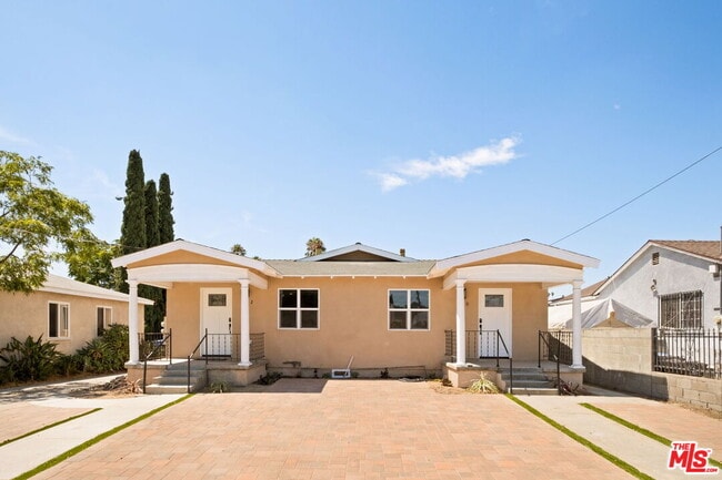 Primary Photo - 340 S Ave 56