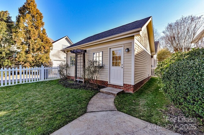 Building Photo - 16727 Spruell St