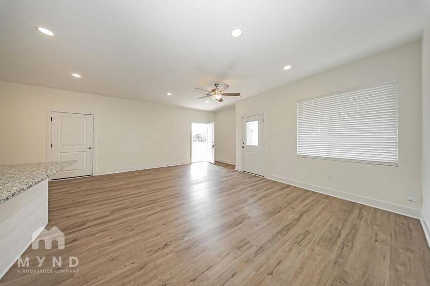 Building Photo - 5788 E Bristol Cir