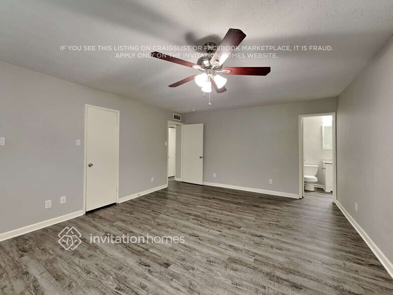 Building Photo - 7304 Catbrier Ct