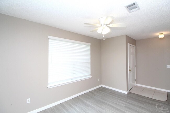 Building Photo - 6923 Cedar Ridge Cir