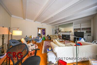 Building Photo - 1712 Beacon St