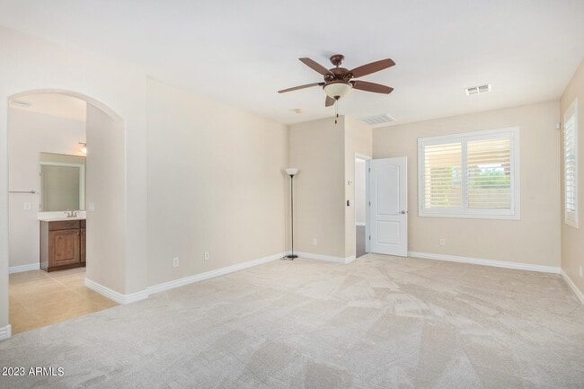 Building Photo - 4010 E Expedition Way