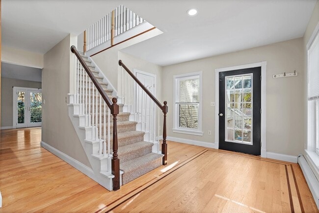 Building Photo - 379 Concord Rd