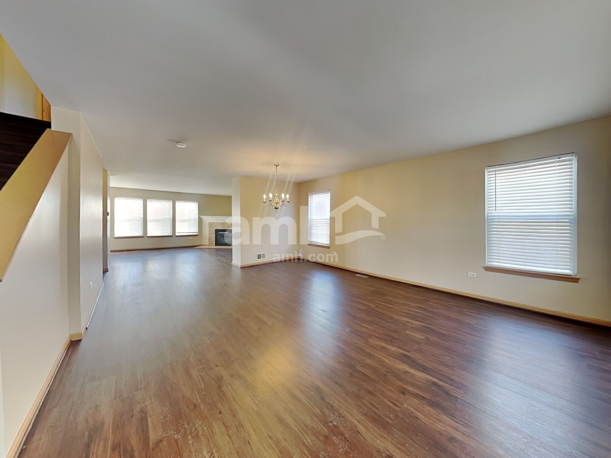 Building Photo - 3217 Kenilworth Ln