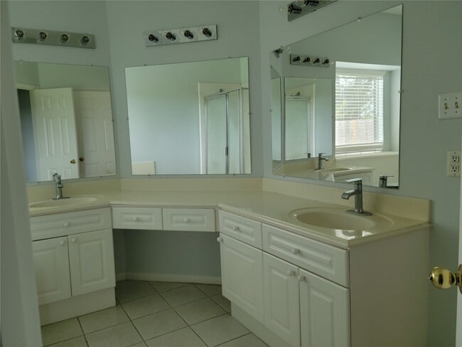 Building Photo - 13414 Katy Knoll Ct