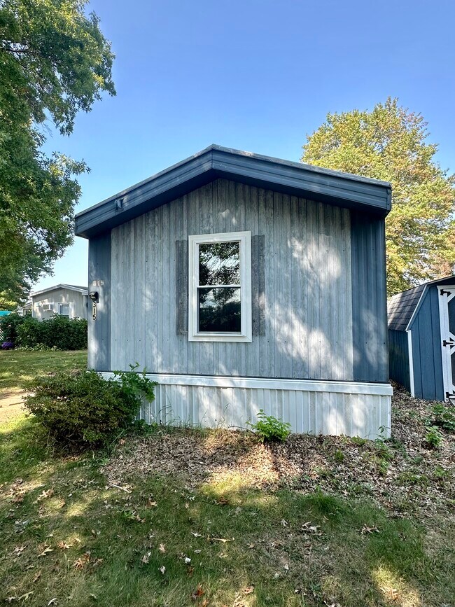 Primary Photo - 315 Grubb Dr