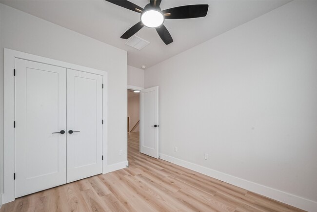 Building Photo - 3544 Mt Pleasant St