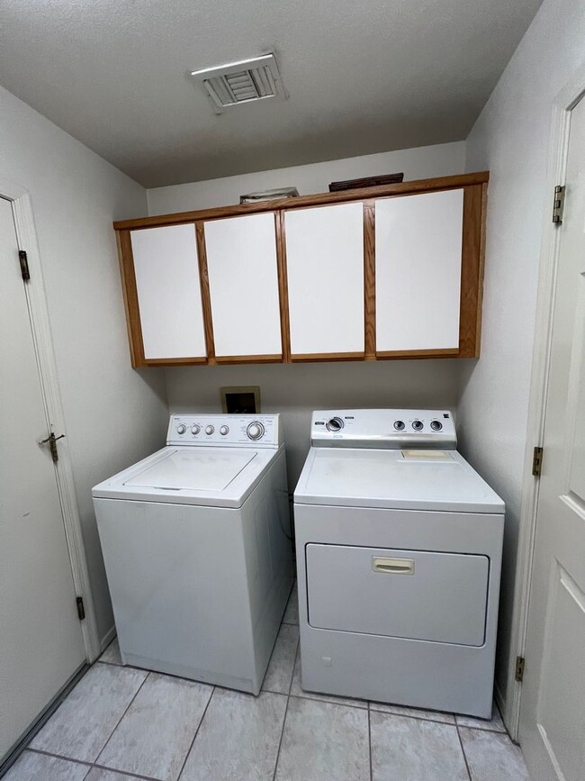 Building Photo - SUN CITY ELKO MODEL 2 BEDROOM 2 BATH