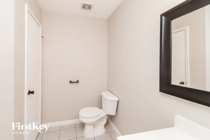 Building Photo - 5708 Addington Dr
