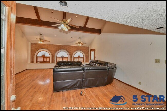 Building Photo - 3 bedroom in El Paso TX 79932