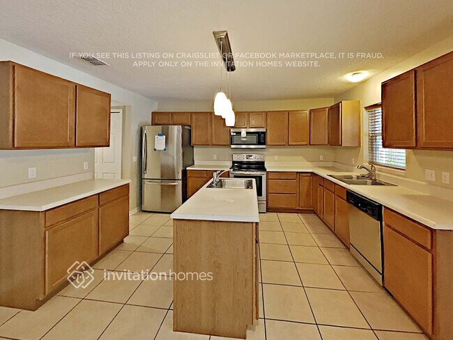 Building Photo - 3859 Sunset Cove Dr