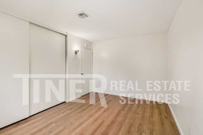 Building Photo - 4920 Douvan Ct