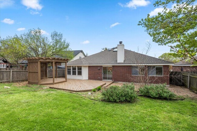 Primary Photo - 6105 Back Bay Ln
