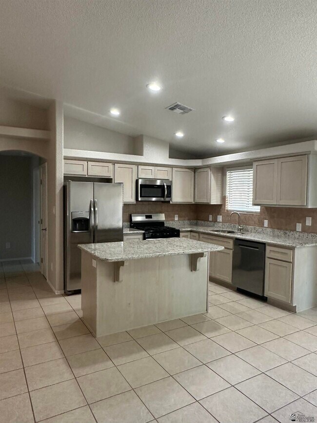 Building Photo - 11871 Eclipse Ct
