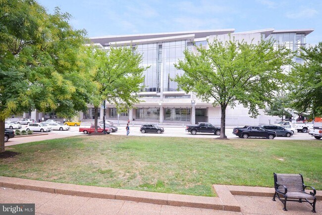 Building Photo - 555 Massachusetts Ave NW