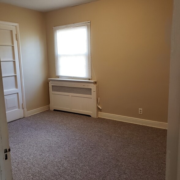 Bedroom - 313 7th St