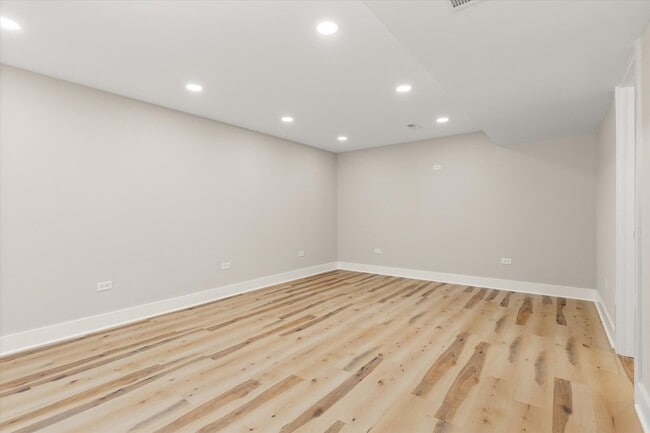 Building Photo - 110 Kevin Dr