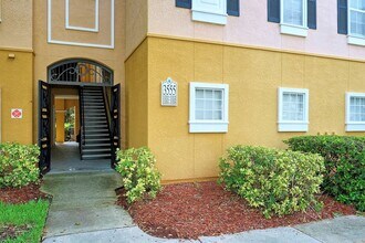Building Photo - Gorgeous - Completely updated 2 bed 2 bath...