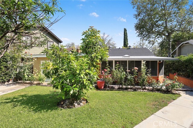 Building Photo - 647 W Montecito Ave