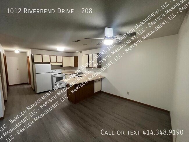 Building Photo - 1012 Riverbend Dr