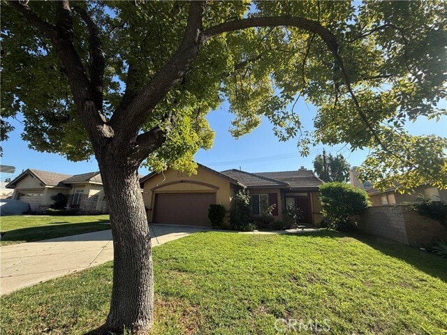 Building Photo - 1580 Manor Ln