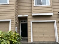Building Photo - 1bd/1ba Sammamish Condo