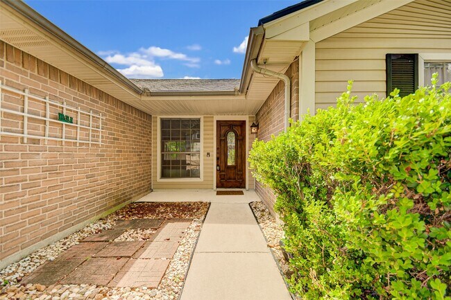 Building Photo - 7702 Tierra Verde Dr