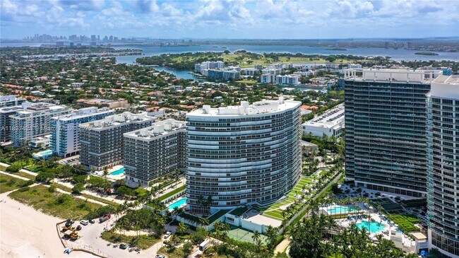 Building Photo - 9601 Collins Ave