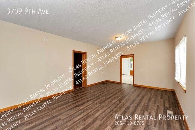 Building Photo - 3709 9th Ave