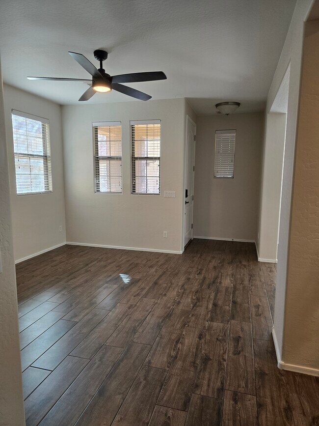 Living Room - 5346 W Chisum Trl