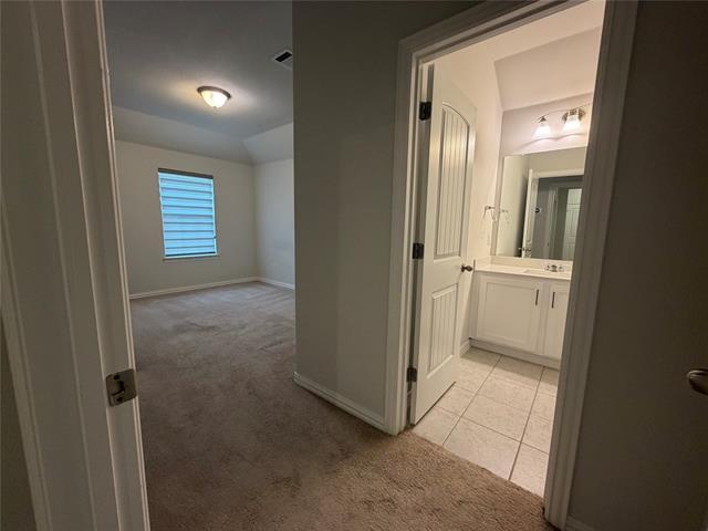 Building Photo - 4721 Cash Dr