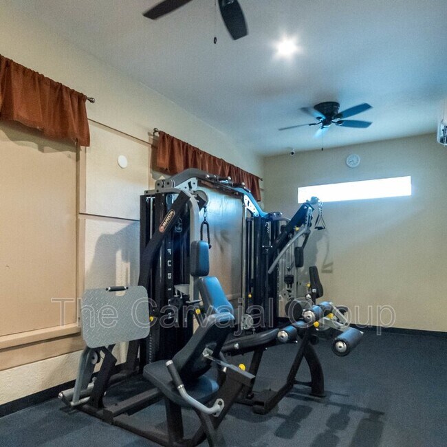 Building Photo - 1286 Shallcross Ave