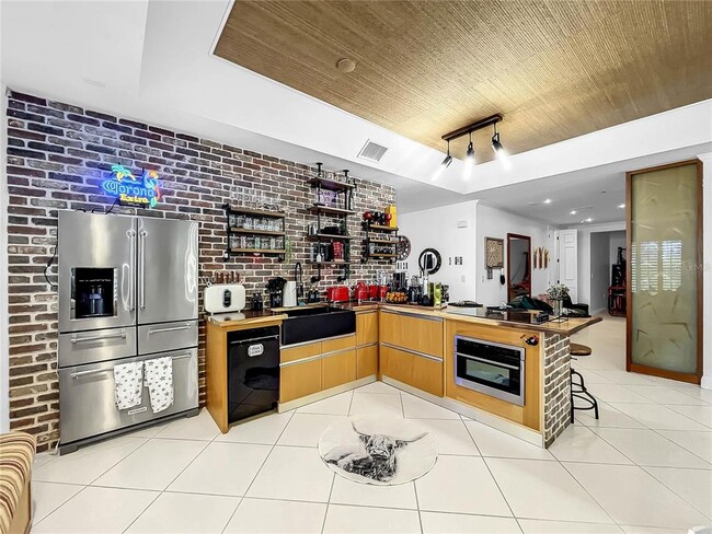 Building Photo - 3608 54th Dr W