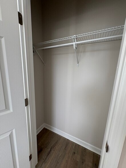 Building Photo - 107 Screven St