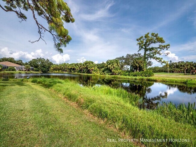 Building Photo - 8737 Pebble Creek Ln