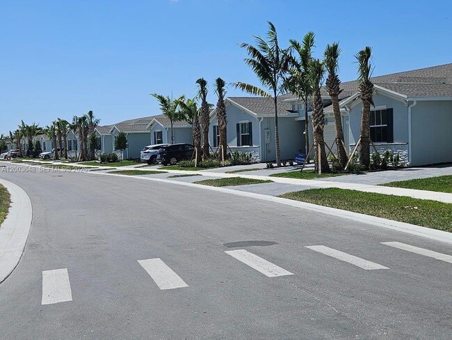 Building Photo - 5859 Shining Sea Ct