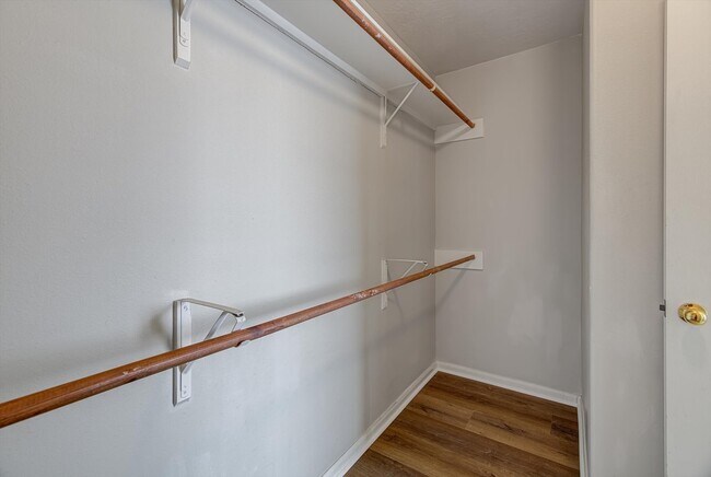 Building Photo - 13983 Maximos Dr