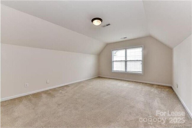 Building Photo - 3111 Gloxinia Rd
