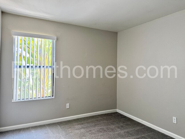 Building Photo - 9438 Twin Trails Dr