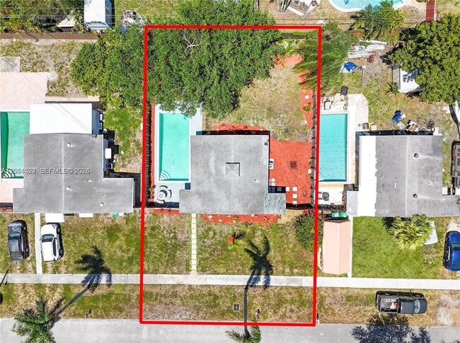 Building Photo - 5621 SW 38th Ct