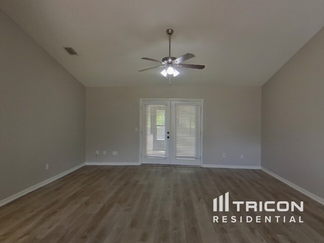 Building Photo - 6466 Diamond Leaf Ct N