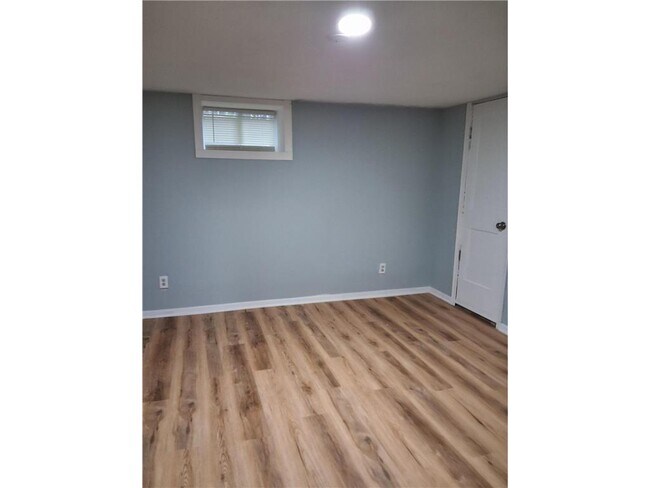 Building Photo - 5637 Emerson Ave N