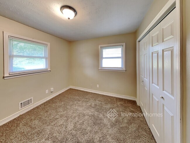 Building Photo - 1389 Angus Trail SW